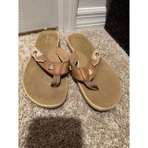 Womans Sperry Flip flops size 9